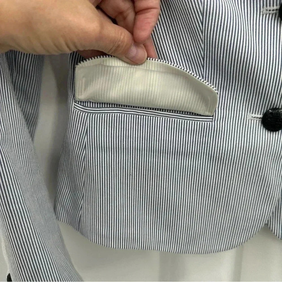 Express Womens Striped Jacket Blazer 0 Blue White Faux Pockets Collared Unlined - Picture 4 of 13